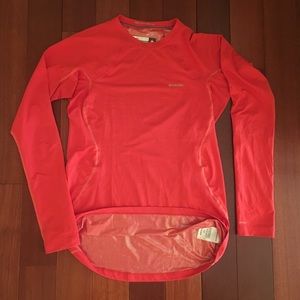 Columbia foil top. Coral color M. Worn twice.